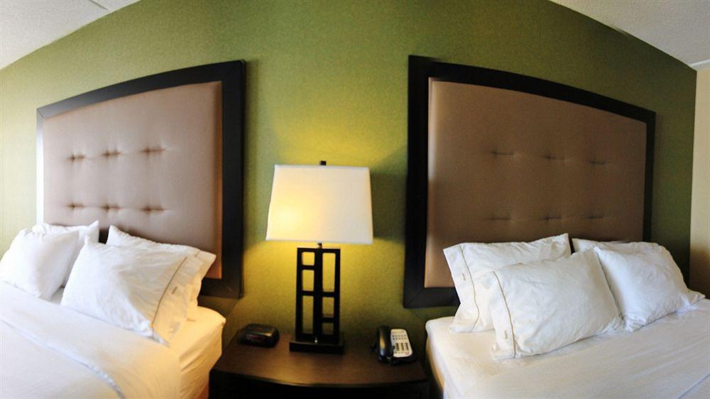 Holiday Inn Express And Suites Timmins By Ihg Bagian luar foto