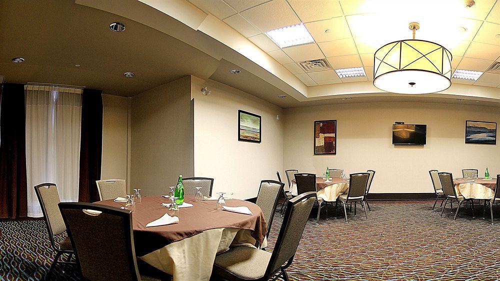 Holiday Inn Express And Suites Timmins By Ihg Bagian luar foto