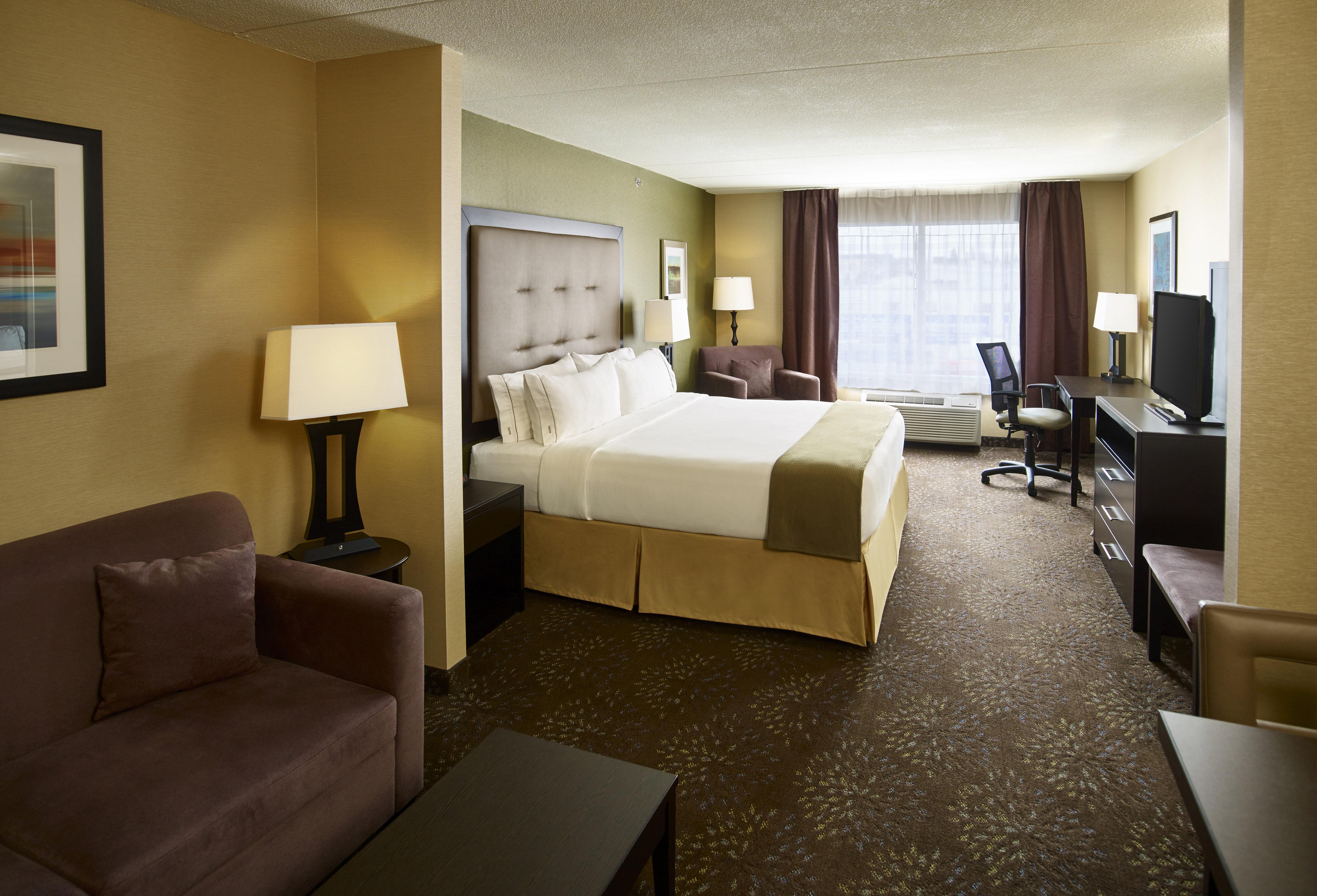 Holiday Inn Express And Suites Timmins By Ihg Bagian luar foto