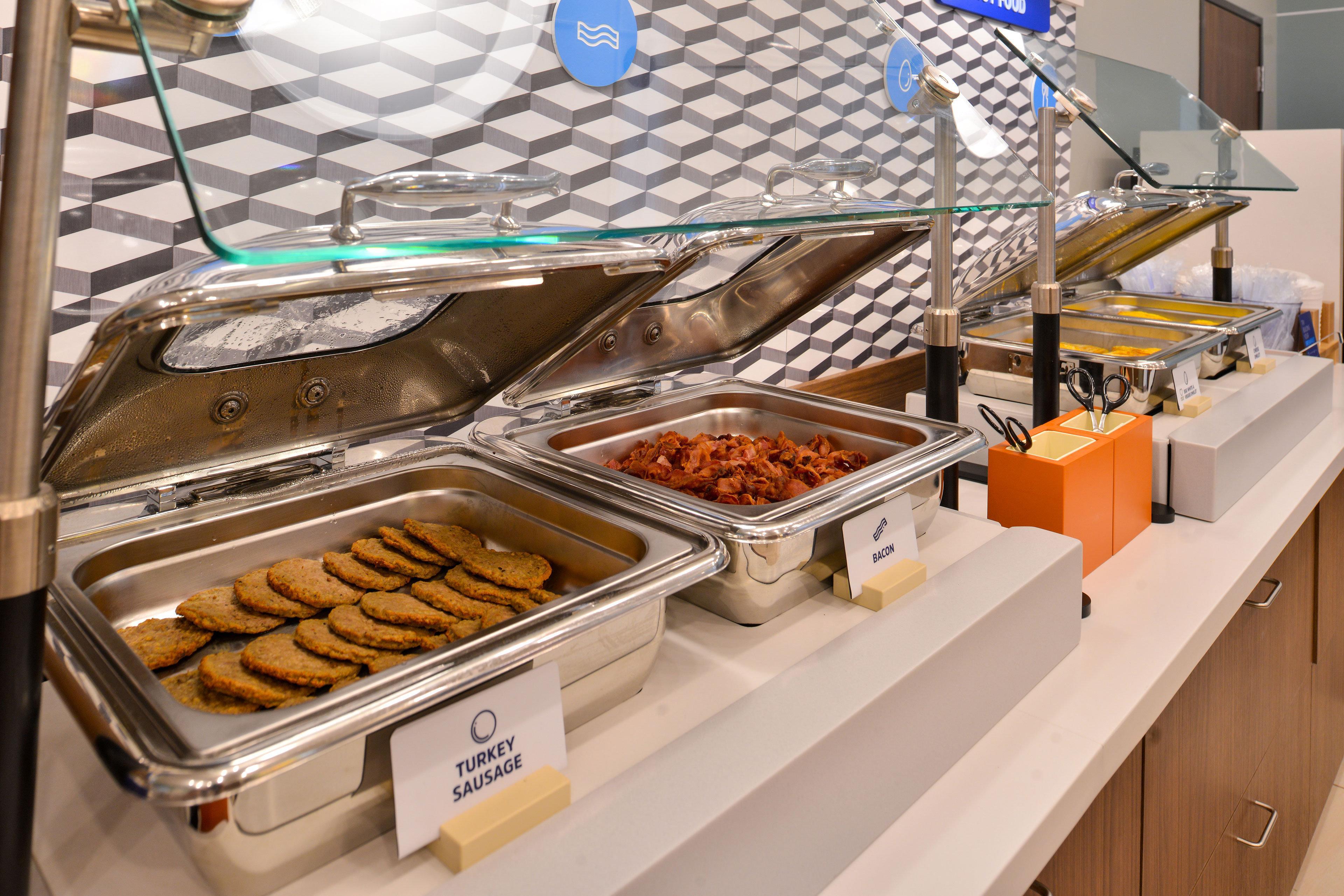 Holiday Inn Express And Suites Timmins By Ihg Bagian luar foto