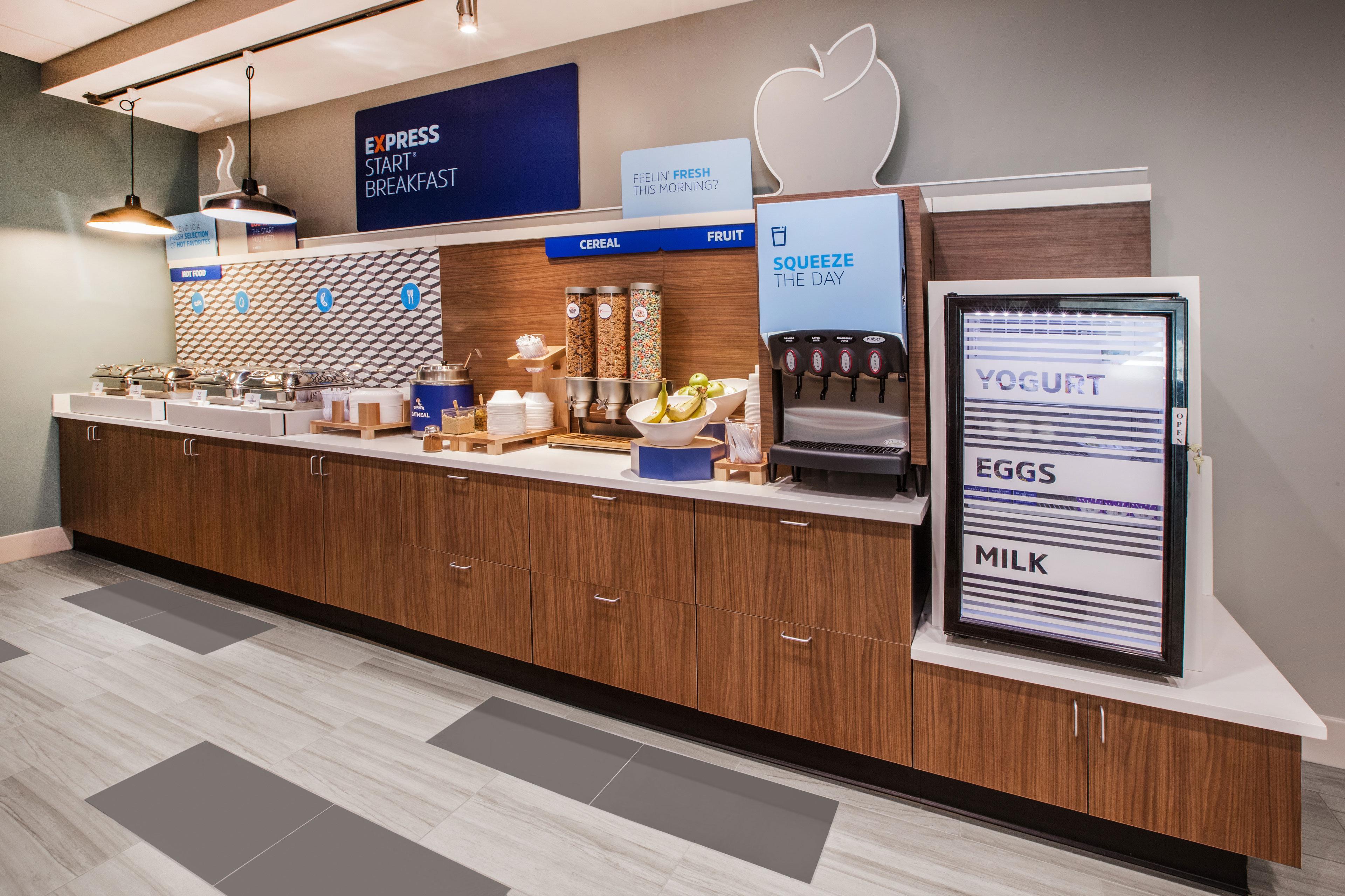 Holiday Inn Express And Suites Timmins By Ihg Bagian luar foto