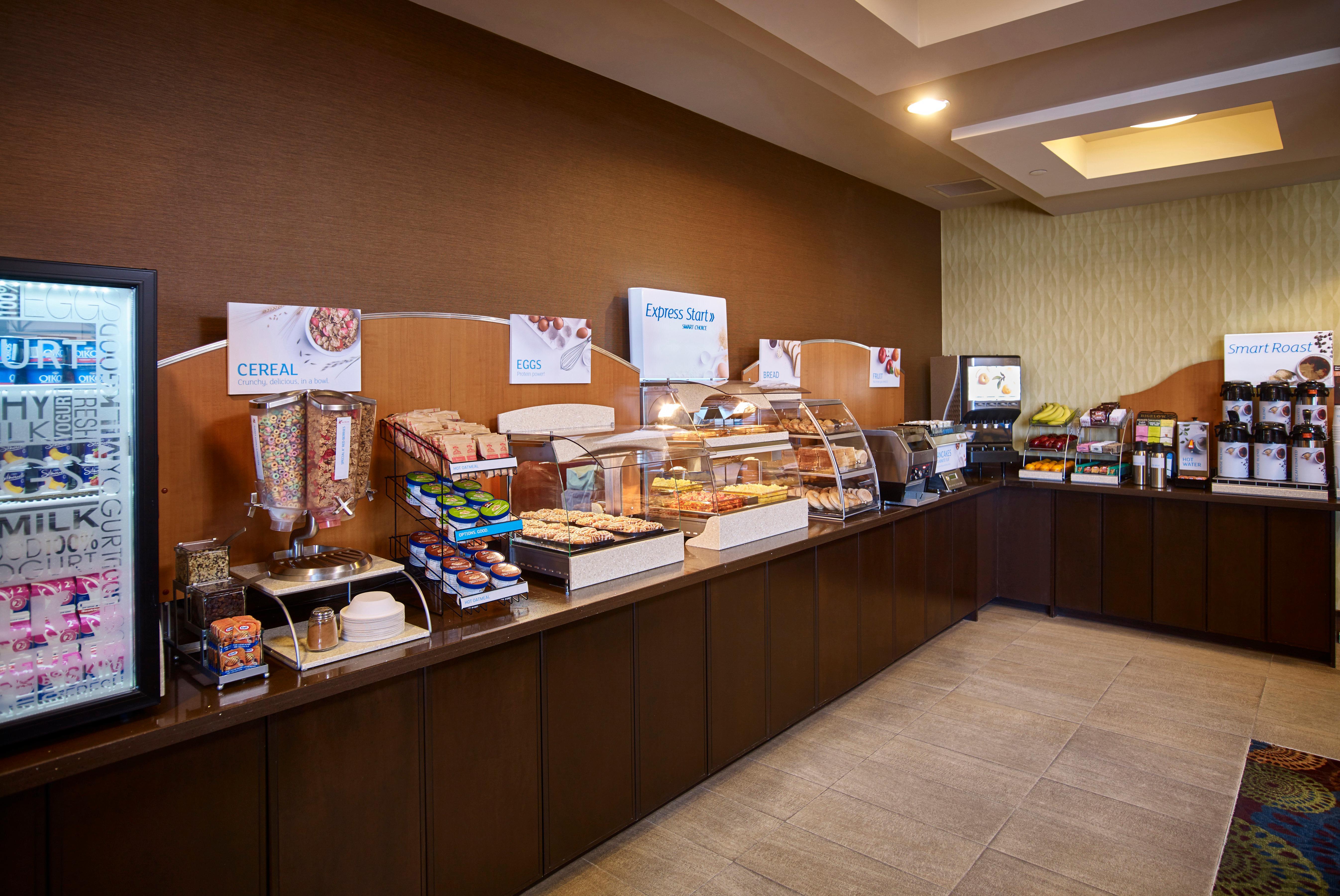 Holiday Inn Express And Suites Timmins By Ihg Bagian luar foto