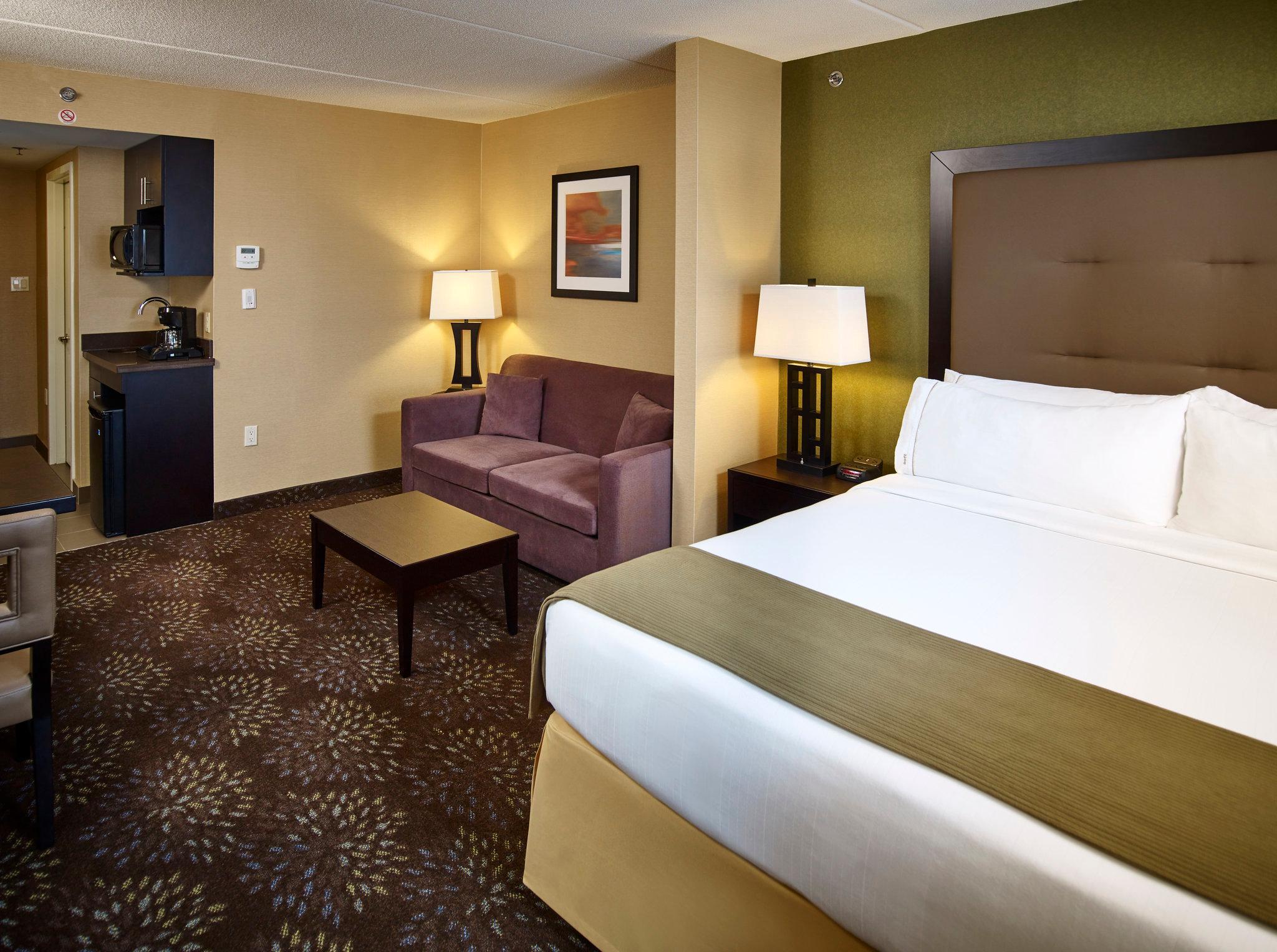 Holiday Inn Express And Suites Timmins By Ihg Bagian luar foto