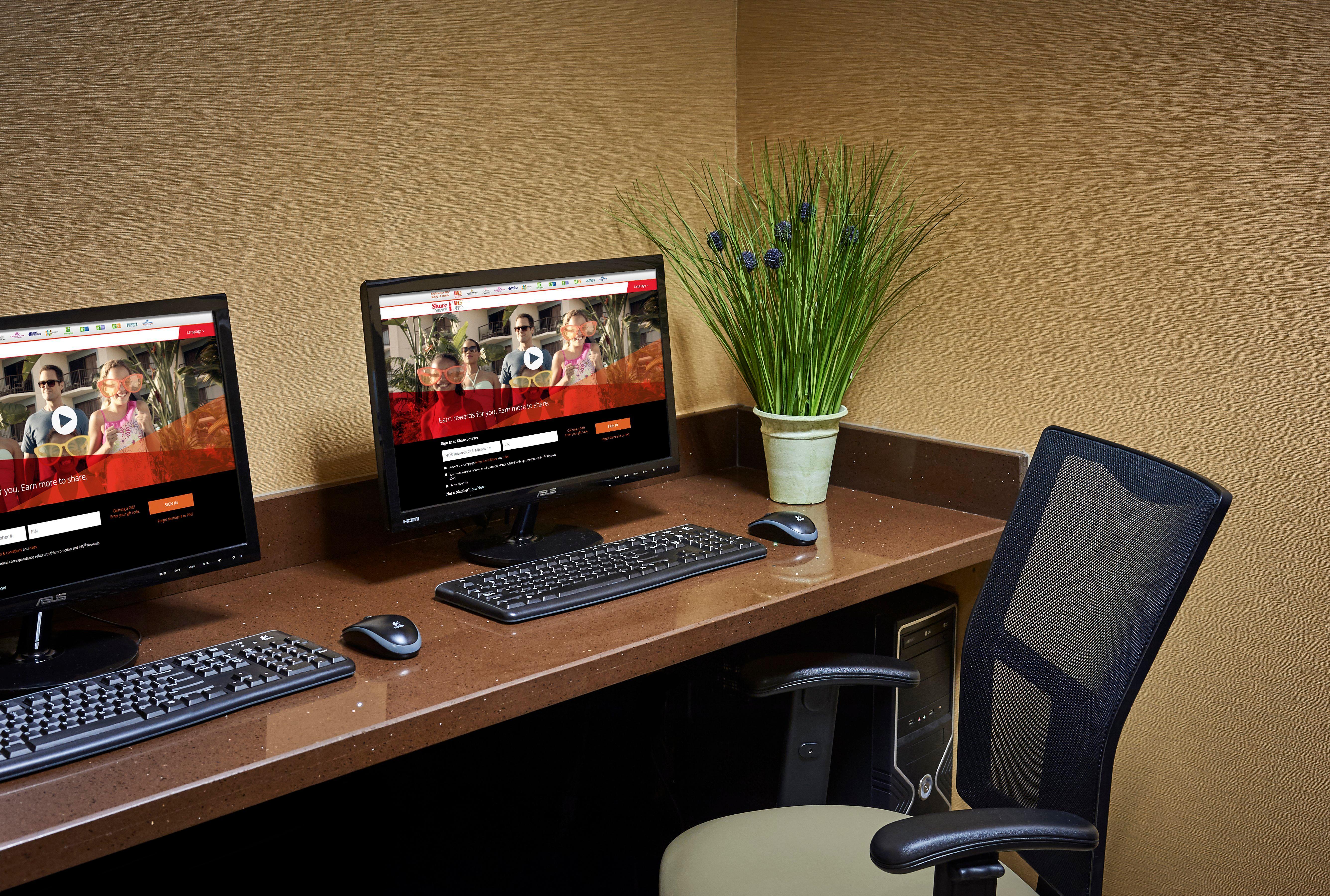 Holiday Inn Express And Suites Timmins By Ihg Bagian luar foto