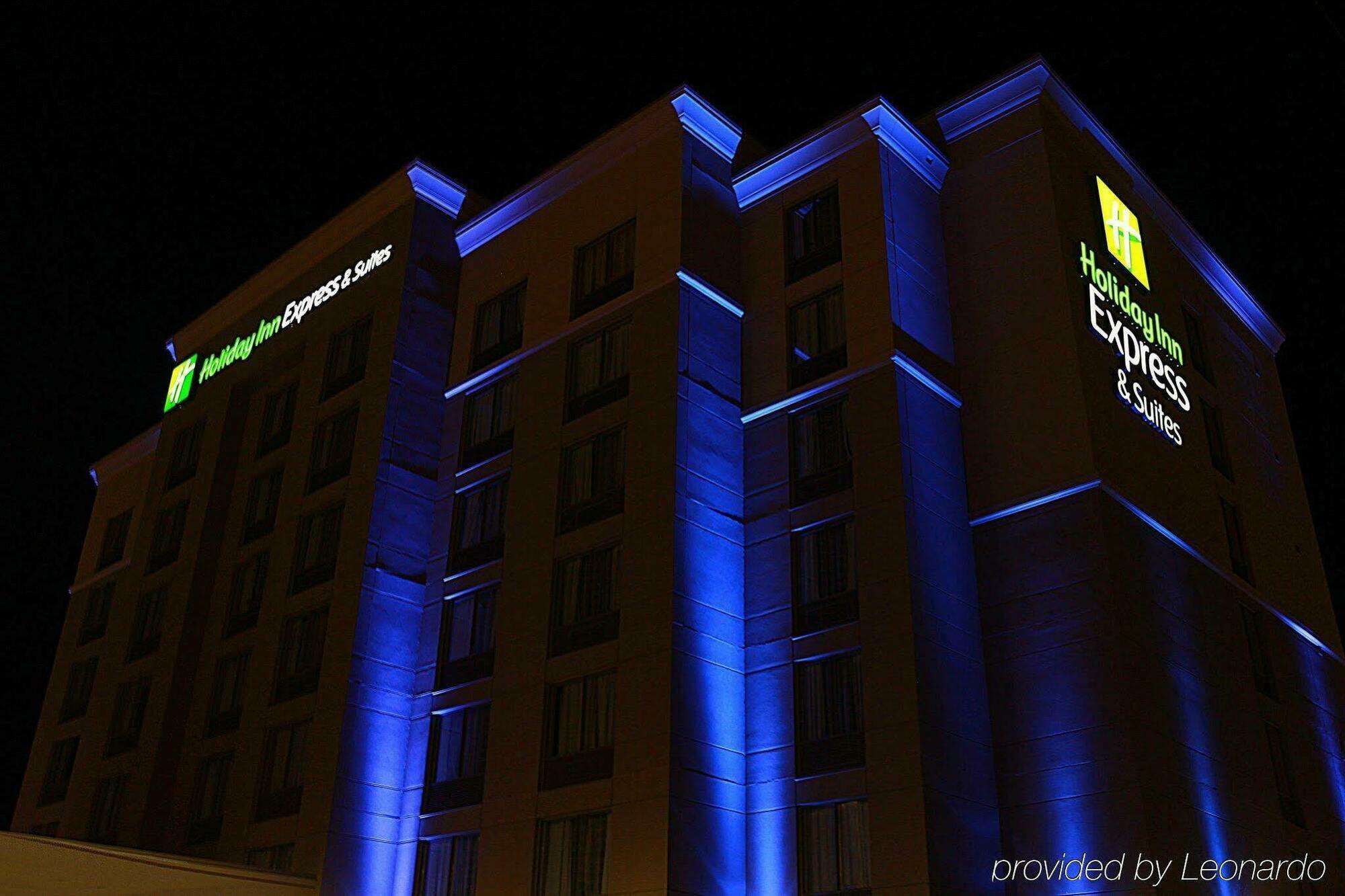 Holiday Inn Express And Suites Timmins By Ihg Bagian luar foto